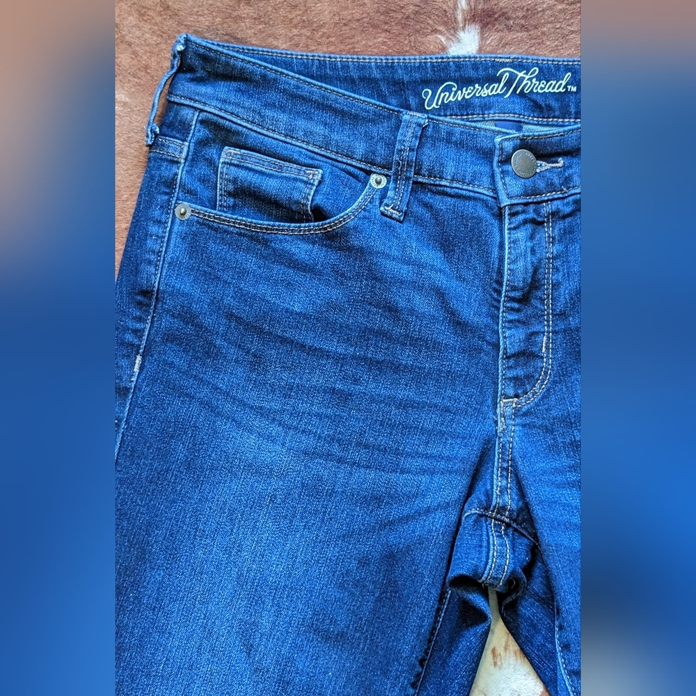 Universal Thread Mid Rise Skinny Jeans - Picture 4 of 13